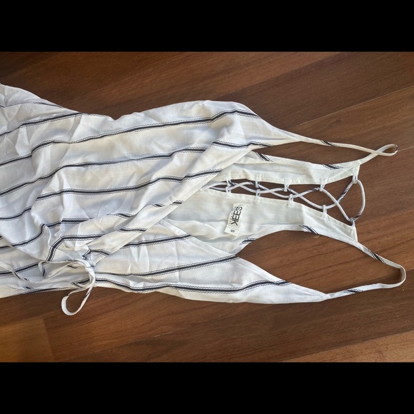 LF WRAP DRESS - Picture 4 of 4